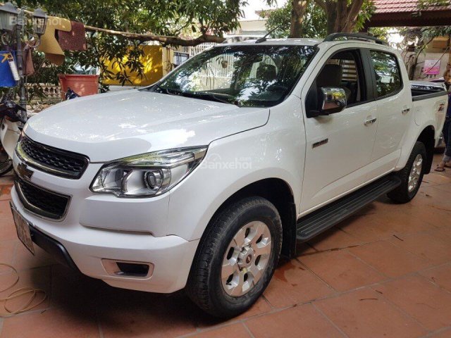 Cần bán Chevrolet Colorado đời 2015, màu trắng, nhập khẩu nguyên chiếc