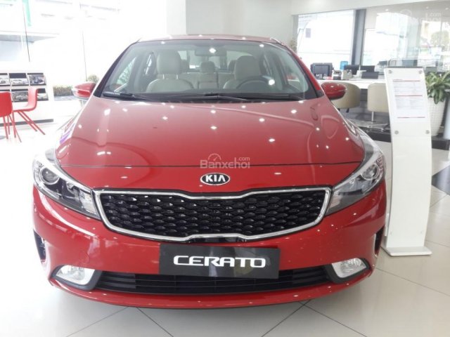 Cần bán Kia Cerato sản xuất năm 2018, màu đỏ