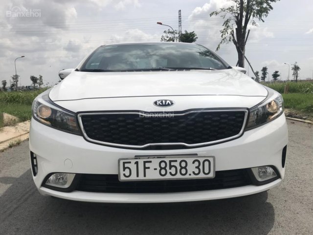 Bán xe Kia Cerato 1.6 MT 2017, hỗ trợ góp giá thương lượng