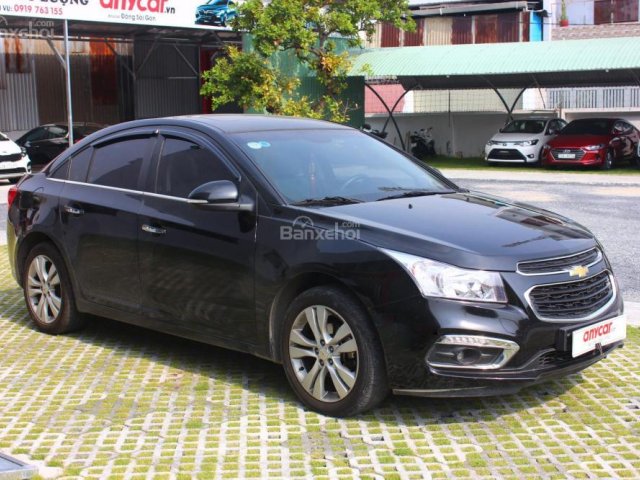 Bán Chevrolet Cruze LTZ 1.8AT 2016, màu đen 