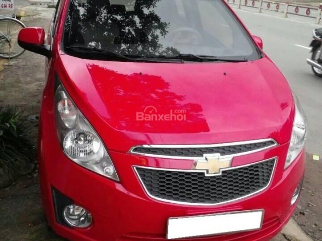 Cần bán chiếc Chevrolet Spark LT MT sx 2013, màu đỏ