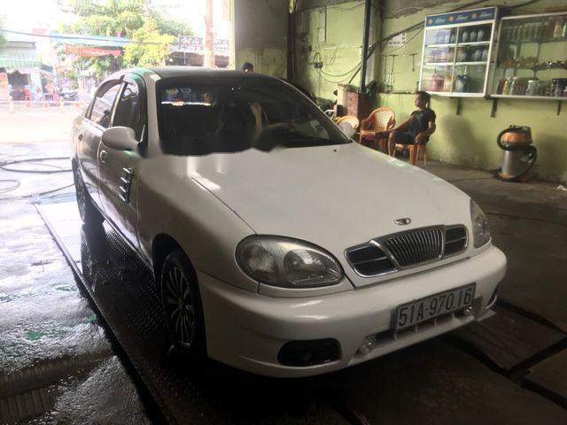 Bán xe Daewoo Lanos sản xuất năm 2005, màu trắng ít sử dụng