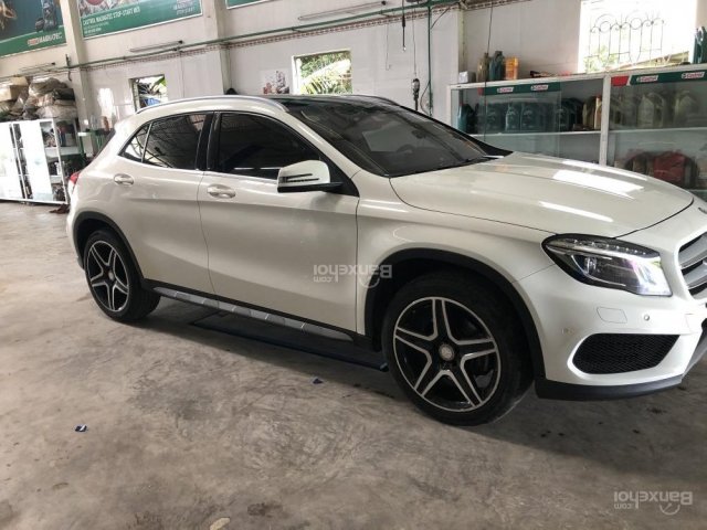 Bán xe Mercedes GLA 250 đời 2015, màu trắng, nhập khẩu nguyên chiếc