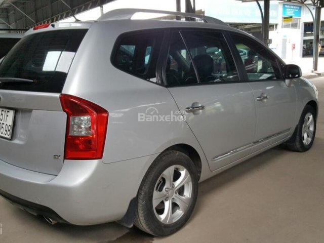 Bán Kia Carens EX 2.0MT màu bạc, số sàn, sản xuất 2016, biển Sài Gòn