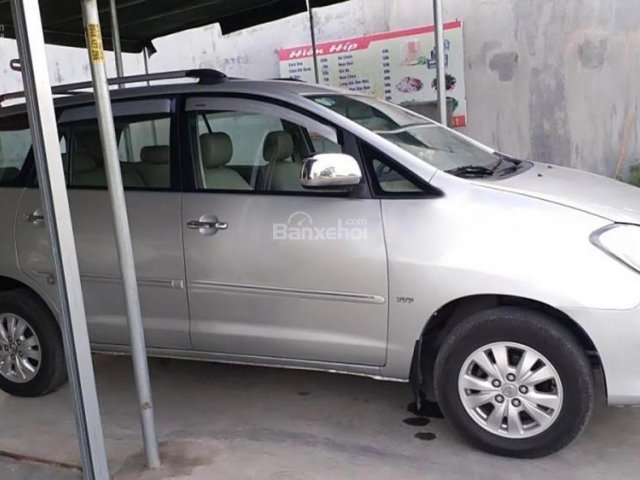 Bán Toyota Innova G đời 2009, màu bạc