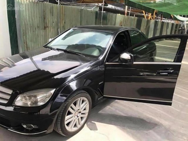 Bán Mercedes Benz C230 mode 2009 màu đen, option nhiều vô kể