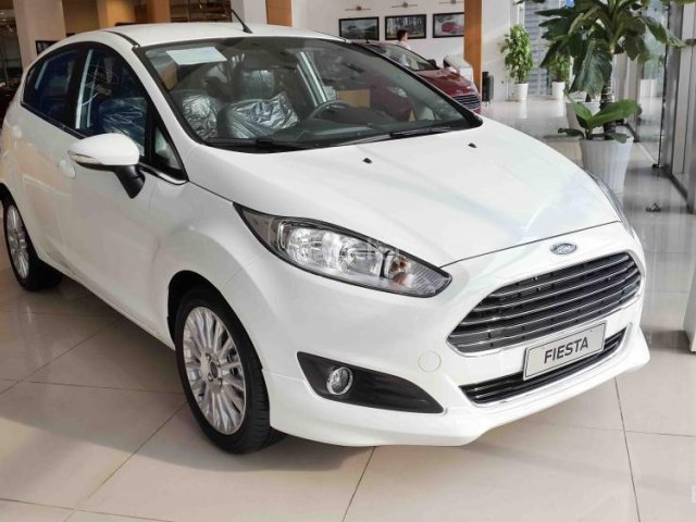 Bán xe Ford Fiesta Sport 1.5 Sx 2018, hỗ trợ vay 80%, LH 093 1234768