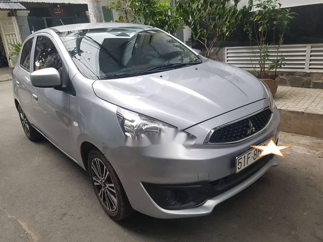 Cần bán Mitsubishi Mirage năm 2017, màu bạc, giá tốt