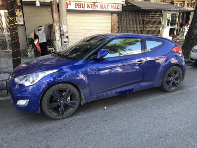 Cần bán xe Hyundai Veloster sản xuất năm 2011, màu xanh lam, xe nhập