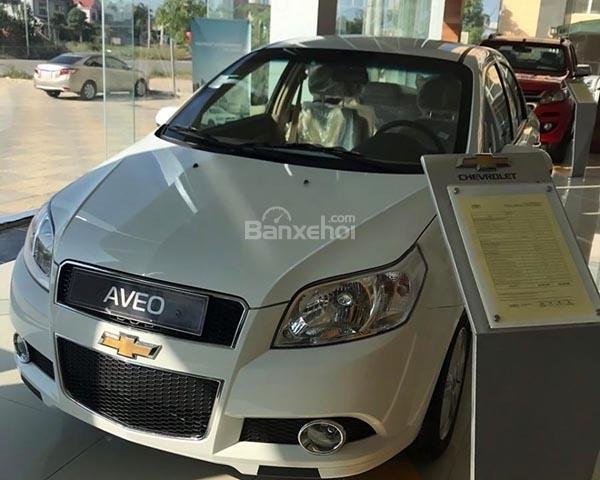 Bán xe Chevrolet Aveo LTZ 1.4 AT sản xuất năm 2018, màu trắng, giá chỉ 495 triệu0