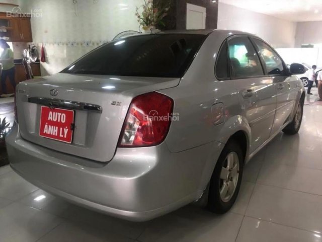 Bán xe Daewoo Lacetti năm sản xuất 2010, màu bạc giá cạnh tranh