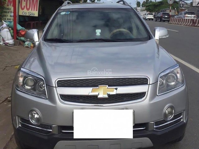 Bán Chevrolet Captiva năm sản xuất 2009, màu bạc, giá tốt