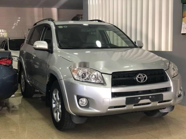 Cần bán gấp Toyota RAV4 2009, màu bạc, nhập khẩu xe gia đình 