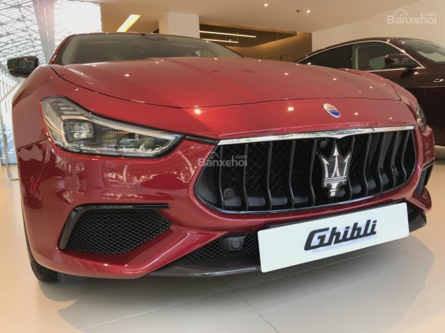 Cần bán Maserati Ghibli Gransport 2018, màu đỏ, nhập khẩu nguyên chiếc