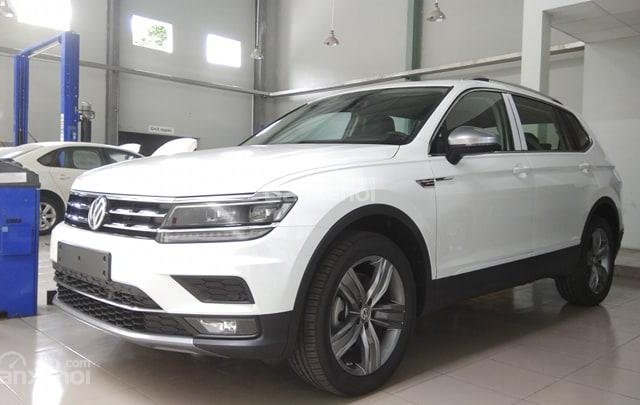 Bán Tiguan AllSpace, còn xe trắng giao ngay trong tháng 7, hỗ trợ vay 80%, Volkswagen Đà Nẵng