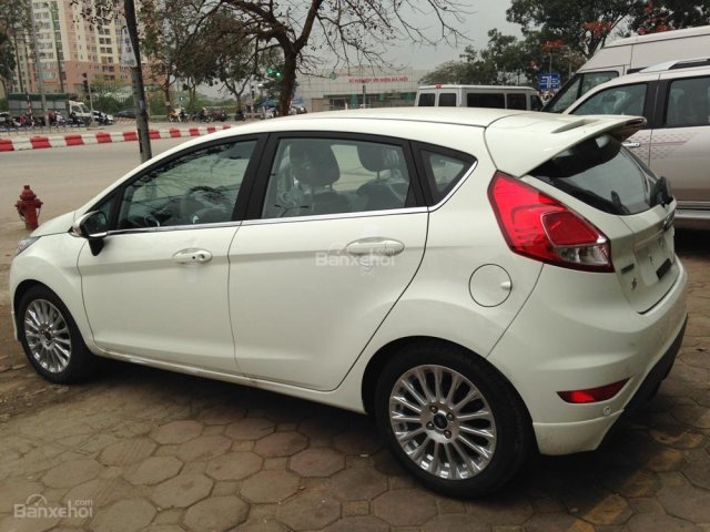 Bán xe Ford Fiesta 1.5L sản xuất năm 2018, giá tốt nhất tại thị trường Bắc Giang