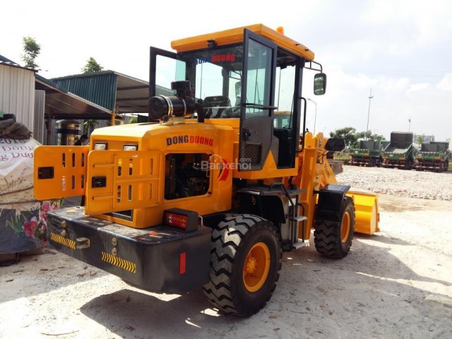 Xe xúc lật nhãn hiệu Đông Dương model DD916SE gầu 0.5m30