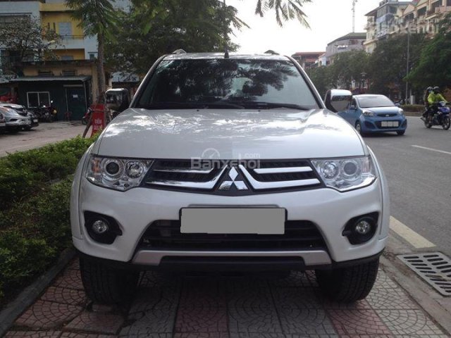 Bán Pajero Sport, SX 2015, số sàn máy dầu, màu trắng  