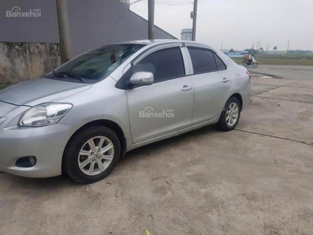 Bán Toyota Vios sản xuất năm 2009, màu bạc 