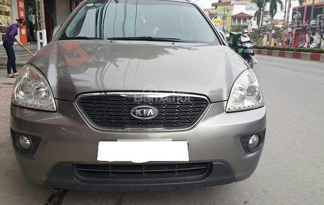 Gia đình cần bán Kia Carens 2013 2.0AT tự động, màu xám lông chuột