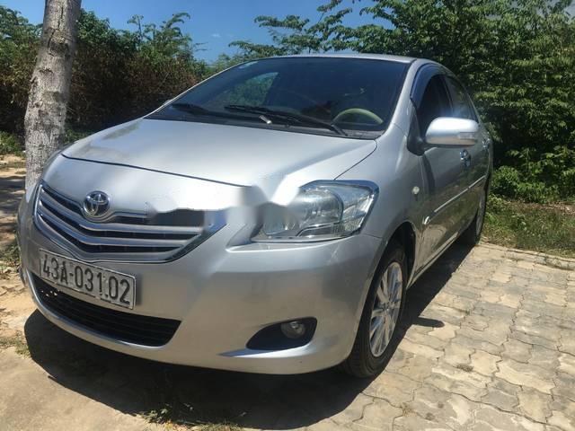 Bán Toyota Vios năm 2011, màu bạc như mới