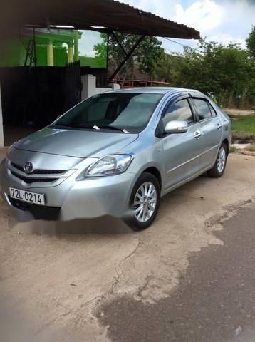 Bán Toyota Vios sản xuất năm 2009, màu bạc chính chủ, 310tr