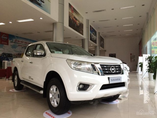 Bán Nissan Navara EL năm sản xuất 2018, màu trắng, xe nhập, giá chỉ 645 triệu, gọi ngay: 098.590.4400