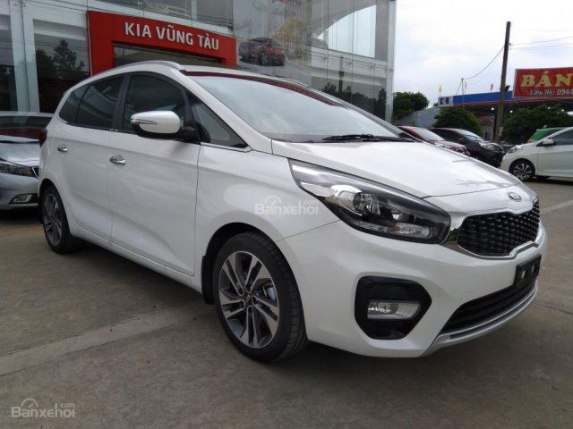 Kia Rondo - xe 7 chỗ phù hợp cho gia đình và dịch vụ