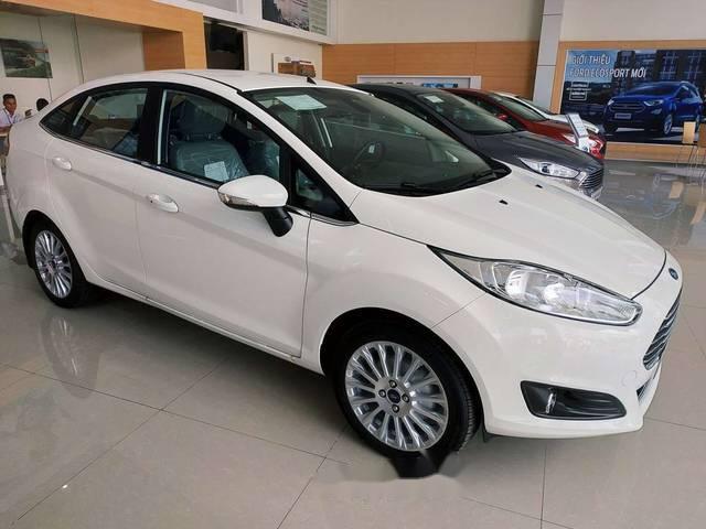 Cần bán Ford Fiesta năm 2018, màu trắng