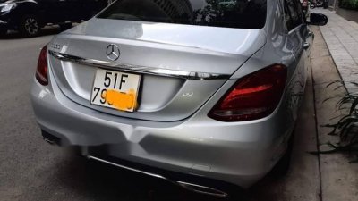 Bán xe Mercedes C200 năm sản xuất 2016, màu bạc, BSTP