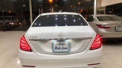 Cần bán xe Mercedes S500L năm sản xuất 2017, màu trắng, nhập khẩu nguyên chiếc