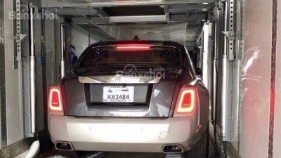 Bán ô tô Rolls-Royce Phantom 8/2018, màu bạc nhập khẩu nguyên chiếc