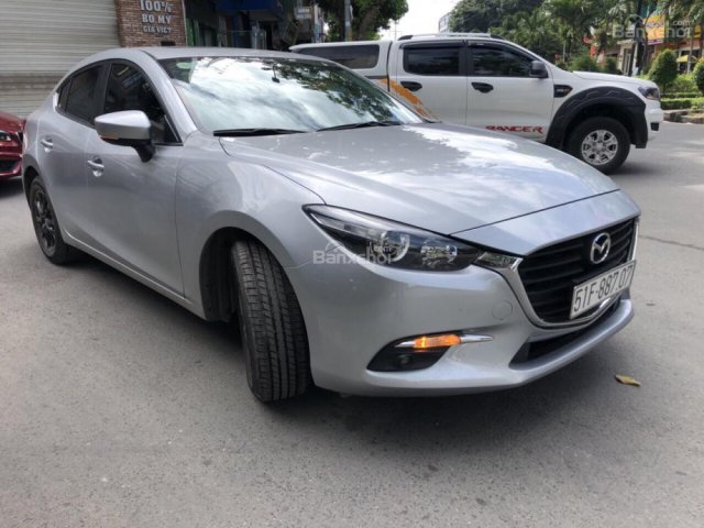 Bán Mazda 3 Facelift 2017, đúng chất, màu xanh nhạt, biển TP, giá TL, hỗ trợ góp