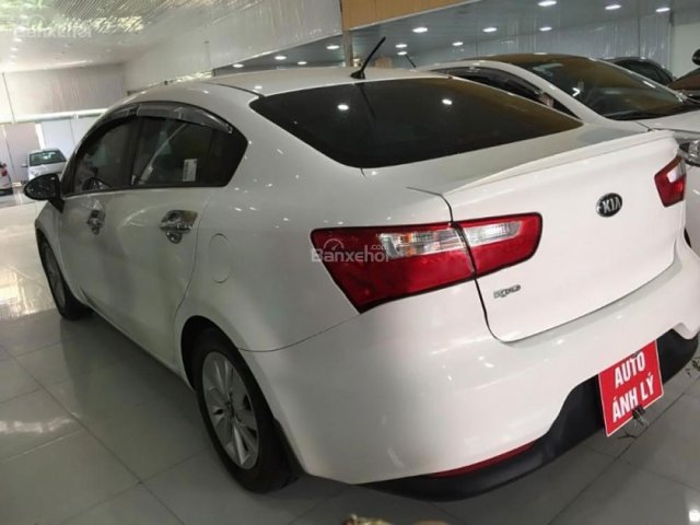 Cần bán Kia Rio 1.4 AT năm sản xuất 2016, màu trắng, xe nhập