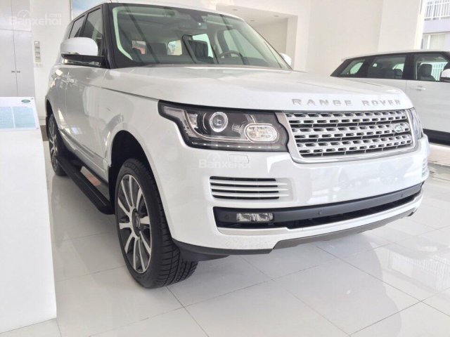 Bán xe LandRover Range Rover Vogue năm 2017, giá 2018 màu trắng. Giao ngay 0918842662