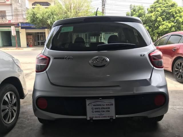 Bán Hyundai Grand i10 năm sản xuất 2018, màu bạc