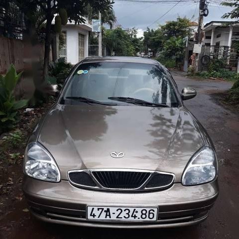 Cần bán gấp Daewoo Nubira đời 2000, màu nâu, giá tốt