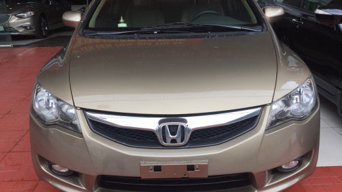 Salon bán Honda Civic 1.8 MT đời 2009, màu vàng cát, biển tỉnh