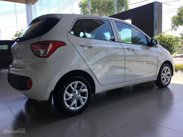 Hyundai Grand i10, có sẵn duy nhất 2 chiếc tại Đà Nẵng, hỗ trợ vay trả góp. Quà tặng cực hấp dẫn