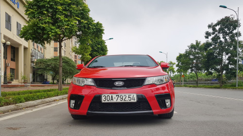 Cần bán xe Kia Forte Koup 1.6 AT 2009, màu đỏ, giá tốt