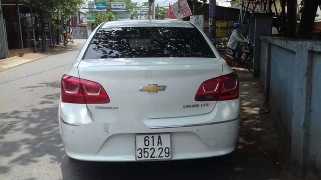 Bán xe Chevrolet Cruze năm 2017, màu trắng như mới, giá tốt