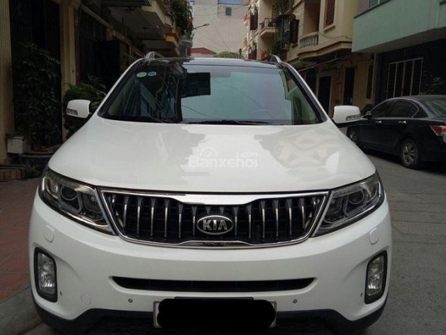 Bán Kia Sorento đời 2017, màu trắng