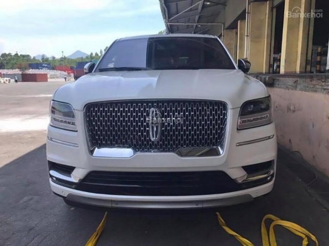 Bán xe Lincoln Navigator BlackLabel năm 2018, màu trắng, xe nhập