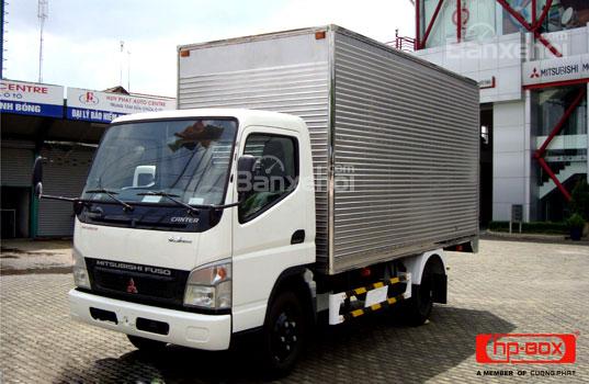 Bán xe tải Fuso Canter 4.7 tải trọng 1.9 tấn thùng kín