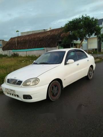 Bán xe Daewoo Lanos SX sản xuất 2002, màu trắng