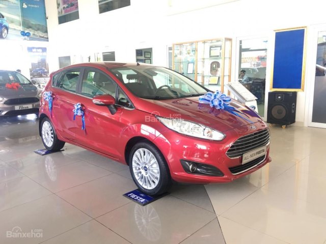 Bán Ford Fiesta 1.0L 2018 giá rất hấp dẫn, quà tặng khủng