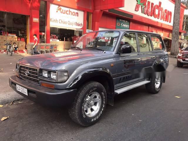 Bán Toyota Land Cruiser đời 1997, màu xám, giá tốt