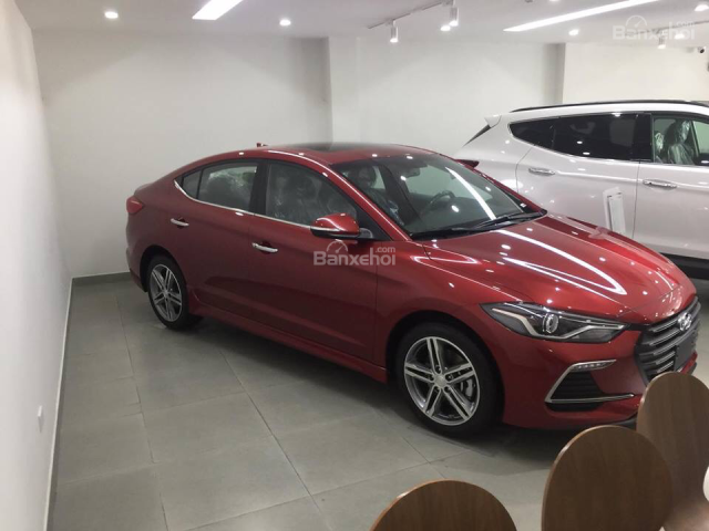 Hyundai Elantra AT giao ngay, Elantra 1.6 Sport giao ngay - Gọi ngay có giá tốt 0979151884