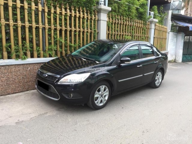 Bán xe Ford Focus 2.0 màu đen, sx 2012 tự động full xe đẹp leng keng nhé