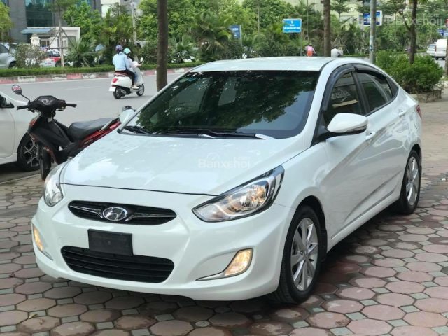 Bán Hyundai Accent Hàn Quốc 2011, màu trắng